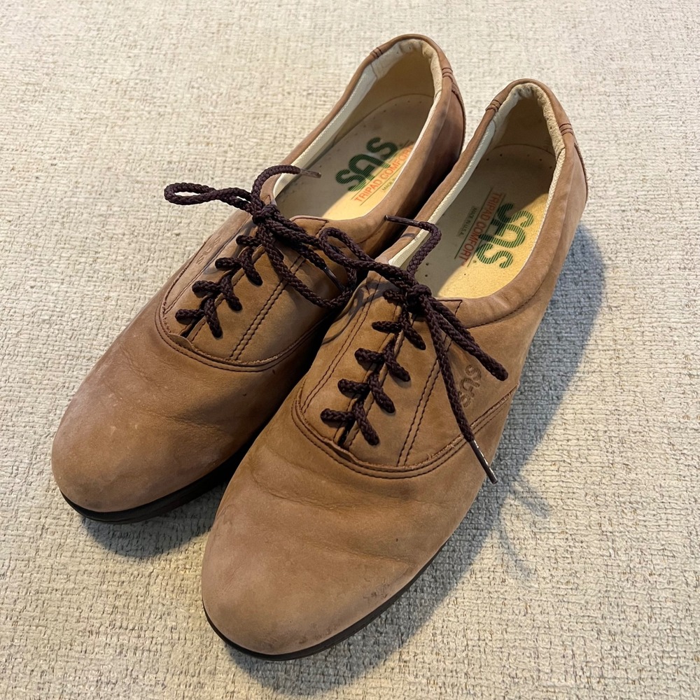 SAS Siesta Womens Walking Shoes Tan Brown Leather Lace Up Comfort Size 8